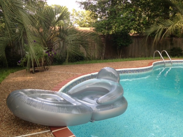 flounder pool float